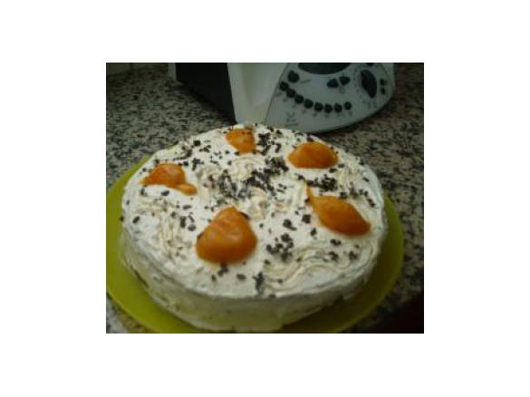 torta alle nocciole e albicocche