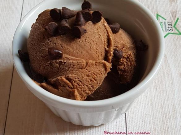 Gelato al caffè senza uova