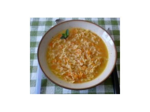 Minestra con carote, patate e menta