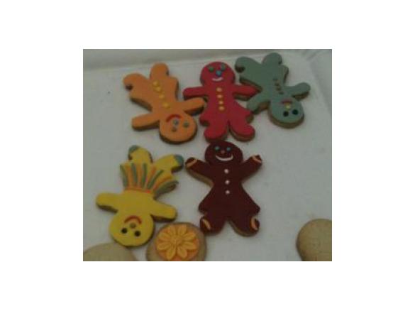 Omini di pasta frolla alla cannella