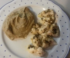 Bocconcini di pollo alla salvia con purè di funghi e patate