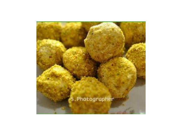 PRALINE AL FORMAGGIO E PISTACCHIO