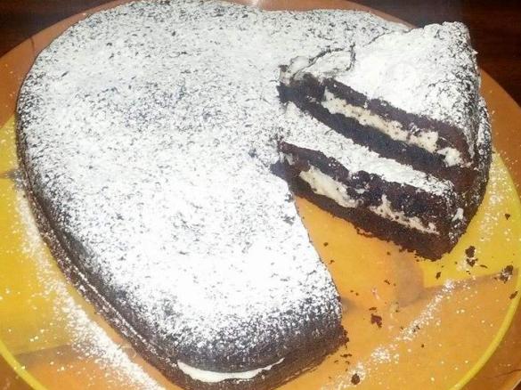 TORTA AL CIOCCOLATO SENZA FARINA CON CREMA ALLA RICOTTA