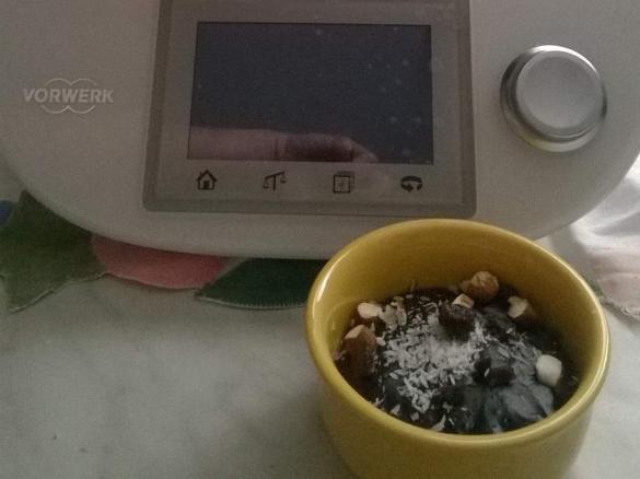 budino al cioccolato con cocco,mandorle e uvetta