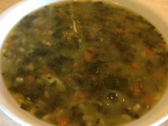 Zuppa di orzo e spinaci light alle spezie