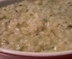 Risotto zucchine e cipollotti profumati al limone