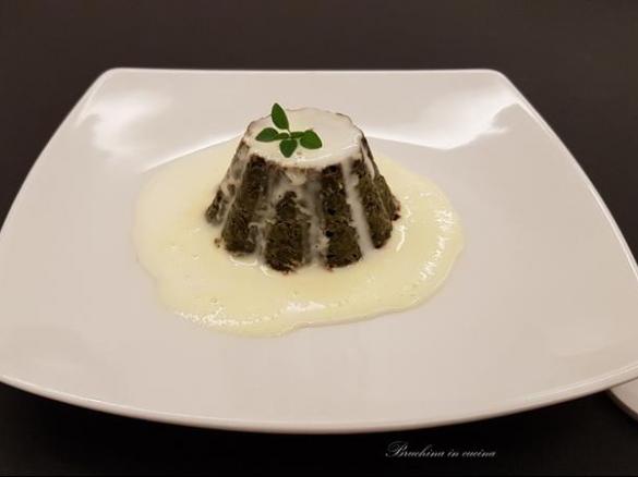 Sformato di bietole e spinaci con crema di taleggio