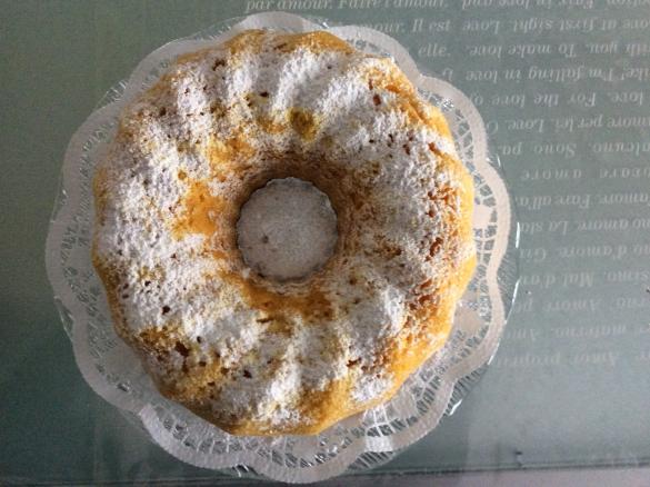 Ciambellone di carote , mandorle e zenzero