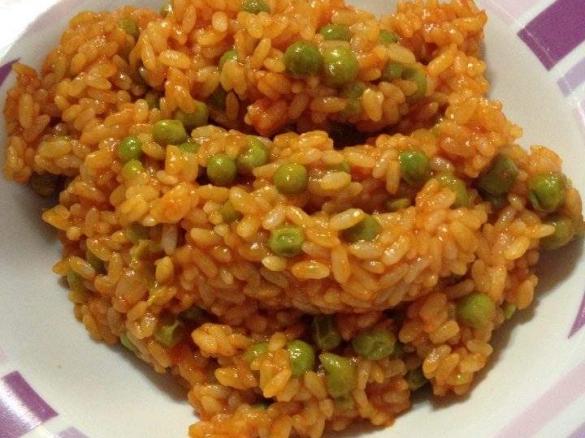 RISOTTO ROSSO CON PISELLI