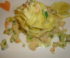 tagliolini all'uovo con sugo al salmone sprint