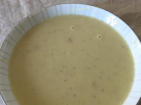 Vellutata di patate, prosciutto e robiola