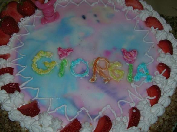 TORTA MIMOSA DI COMPLEANNO ALLE FRAGOLE