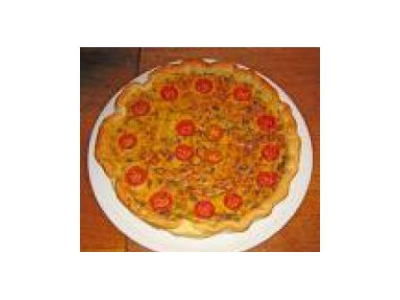 TORTA SALATA TONNO E CILIEGINI