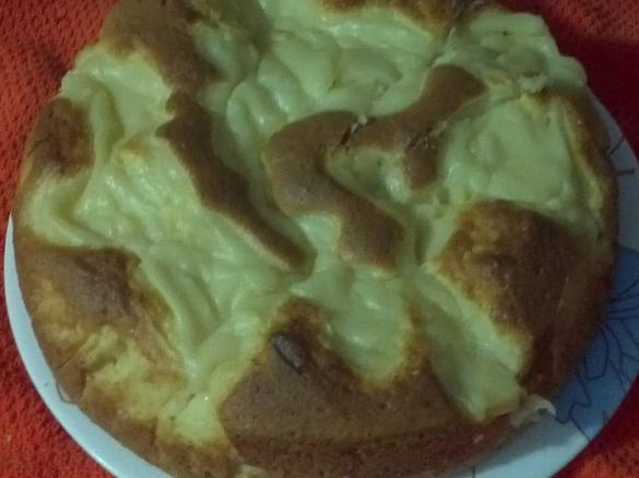 TORTA NUA CON CREMA BIANCA