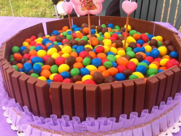 Torta Kit Kat & m&m's