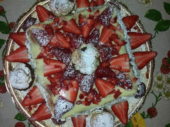 millesfoglie alla crema cioccolato,crema e fragole