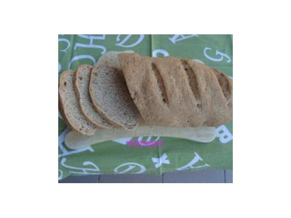 Pane semintegrale con pasta madre