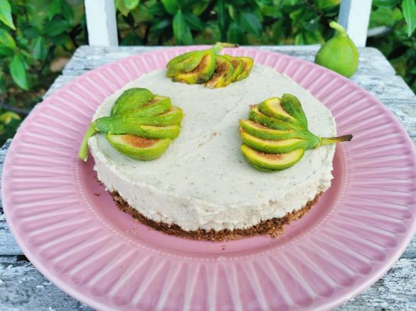 TORTA RAW VEGAN SENZA GLUTINE - CONTEST TORTE SENZA COTTURA