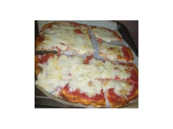 pizza di semola di grano duro (sottile e croccante)