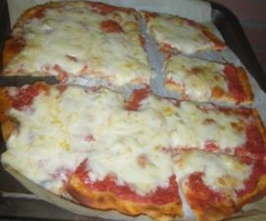 pizza di semola di grano duro (sottile e croccante)