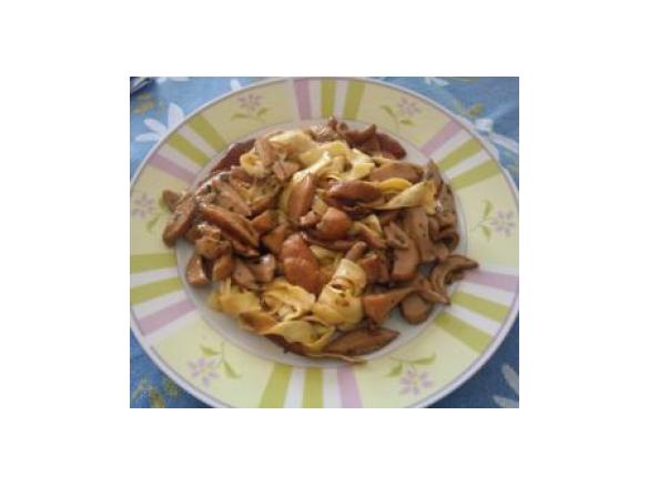 TAGLIATELLE DI CRESPELLE CON I FUNGHI