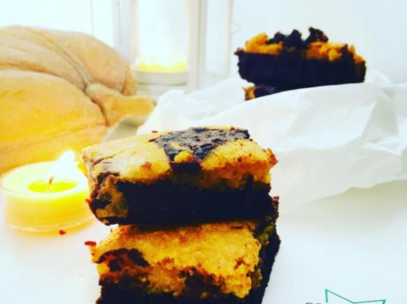 Brownies alla zucca bi-color vegan GF - staffetta Halloween 2019