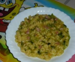 Fusilli fiori zucchine e pancetta