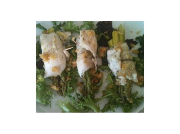 Involtini di sogliola o platessa agli asparagi