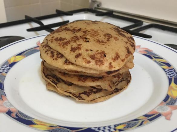 Pancakes integrali alla mela e cannella