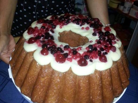 Babà crema e futt di bosco