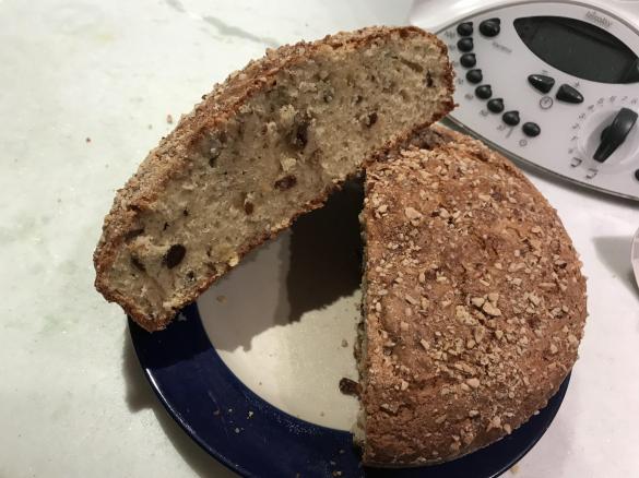 Torta di caldarroste e uvetta profumata al grand marnier