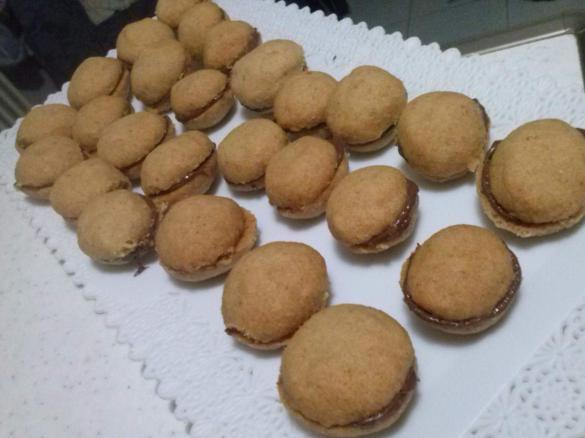 Baci di dama alle nocciole