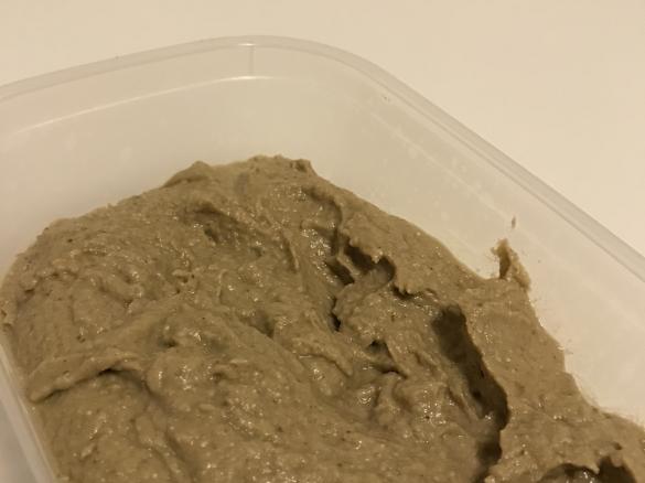 Crema spalmabile di melanzane e feta greca