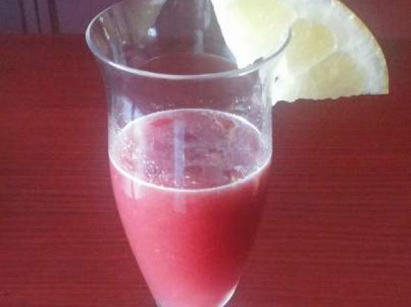 Aperitivo al melograno