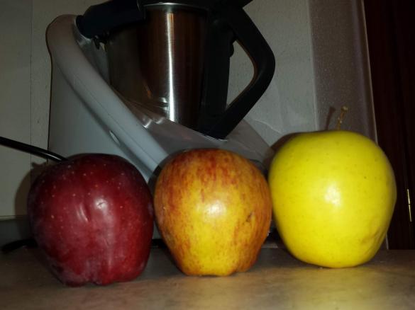 succo di frutta alle tre mele 