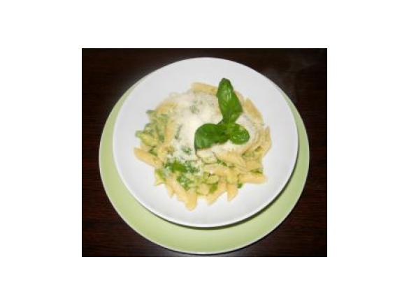 Mezze penne alla carbonara di zucchine