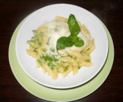Mezze penne alla carbonara di zucchine