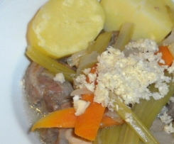 Carne lessa con il cren fresco