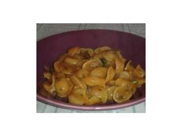 Orecchiette risottate con funghi e salsiccia