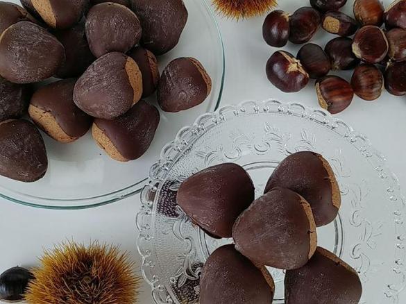 CASTAGNOTTI: dolci con farina di castagne e cioccolato