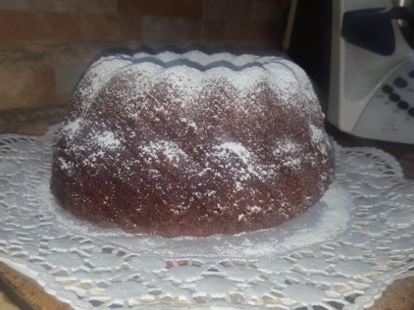 Ciambella al cioccolato e panna