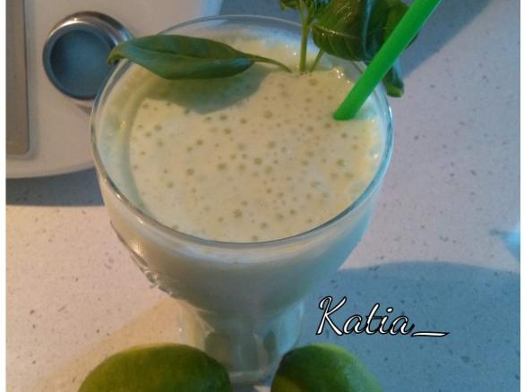 Frappe' al lime e basilico - contest bevande estive