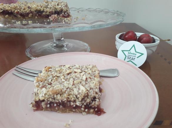 Sbriciolata semintegrale con mandorle e ciliegie -contest ciliegie