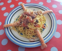 Trenette alla ligure con totani e scampi