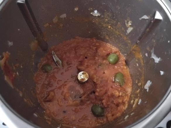 Pasta con sopressa e olive