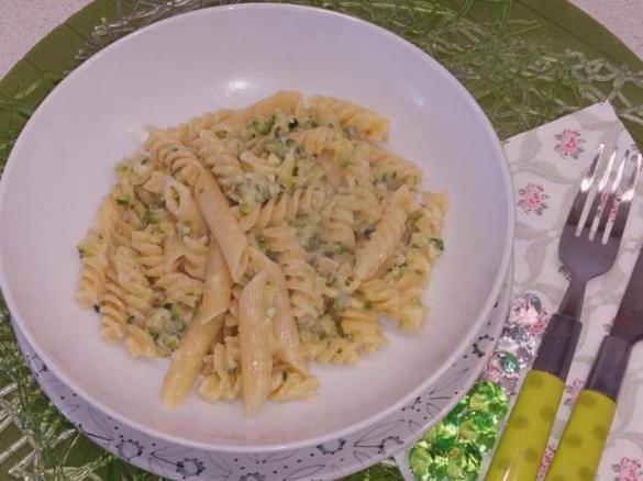 Pasta con Zucchine e Stracchino
