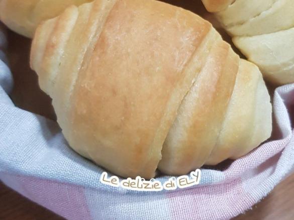 Panini all'olio arrotolati