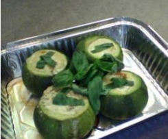 Zucchine con crema alle olive e basilico