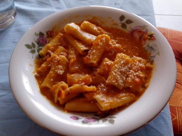 RIGATONI RISOTTATI SALSICCIA E CAROTE