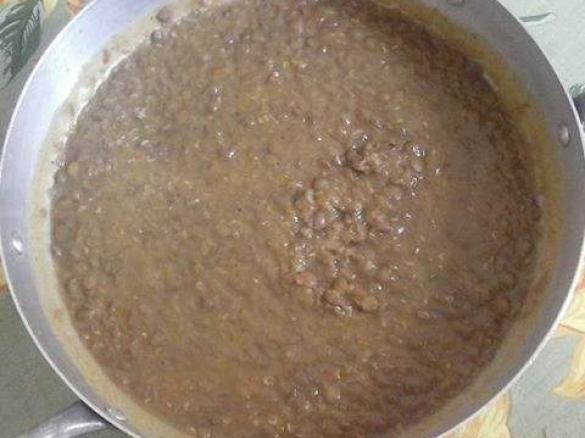 Zuppa delicata di lenticchie